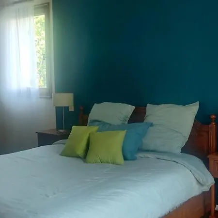 Halte A Saint Privat En Perigord Guest house *